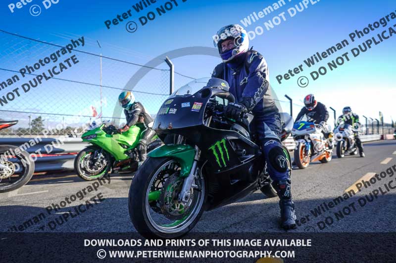 donington no limits trackday;donington park photographs;donington trackday photographs;no limits trackdays;peter wileman photography;trackday digital images;trackday photos